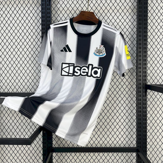 Newcastle United 25-26 Home