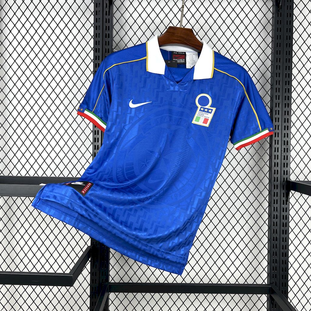 Italy 1995 Home Retro